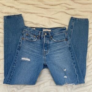 Levi’s Wedgie Premium Denim distressed straight leg jeans